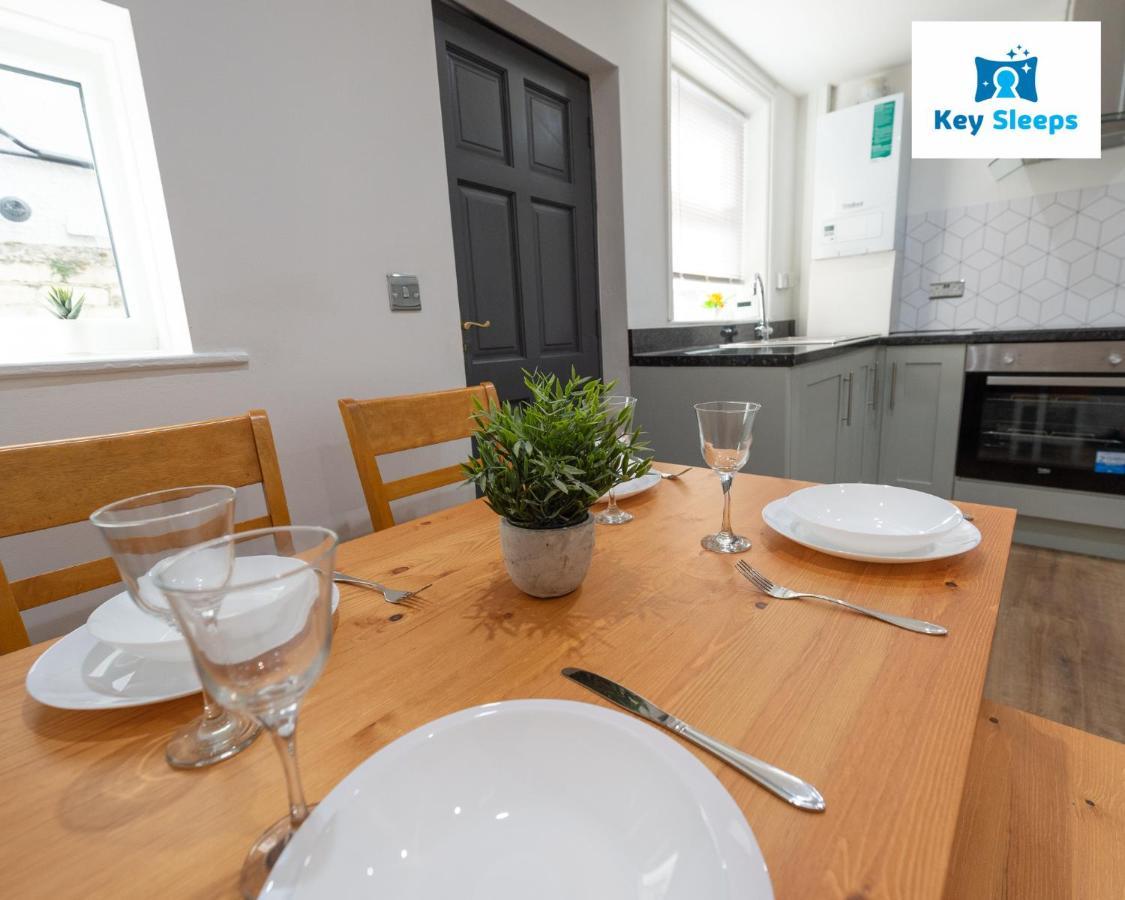 Five Bedroom Spacious Modern House By Keysleeps Short Lets Workington Lake District Beach Exteriör bild