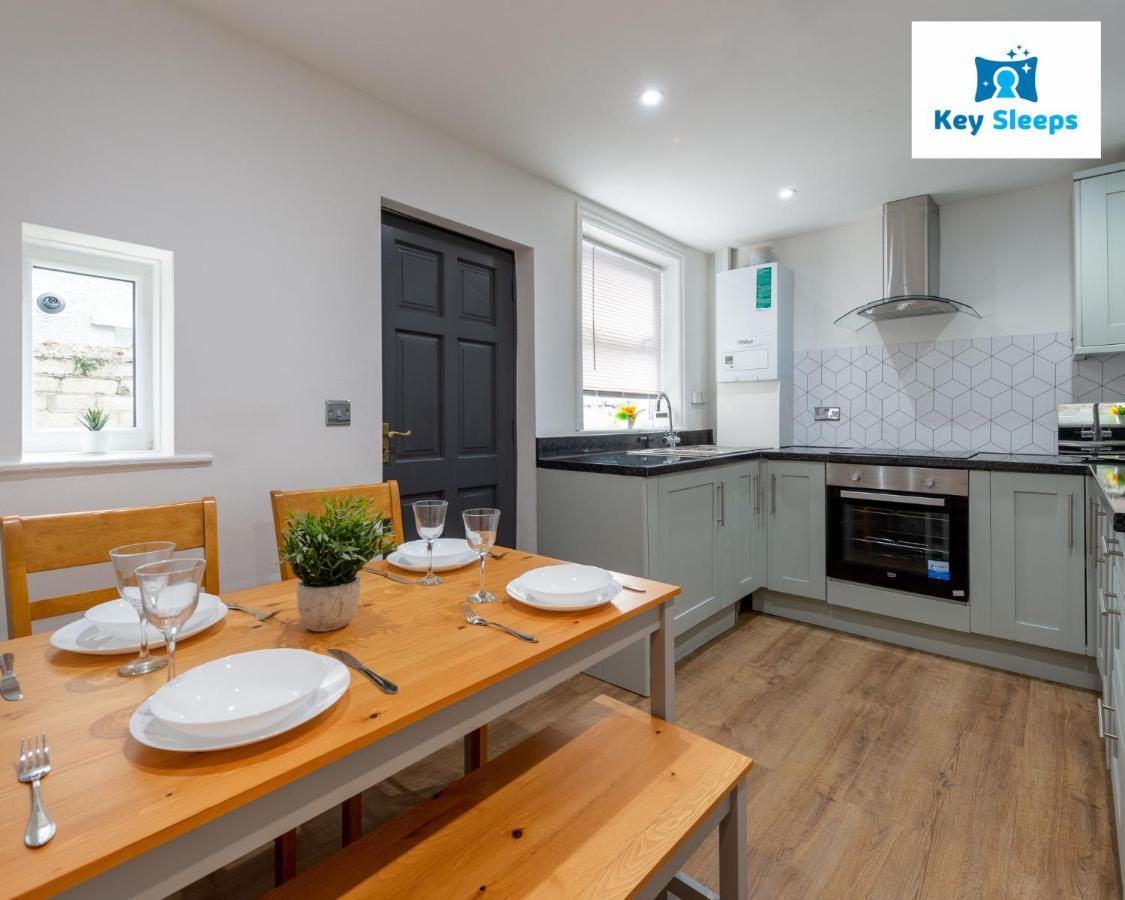 Five Bedroom Spacious Modern House By Keysleeps Short Lets Workington Lake District Beach Exteriör bild
